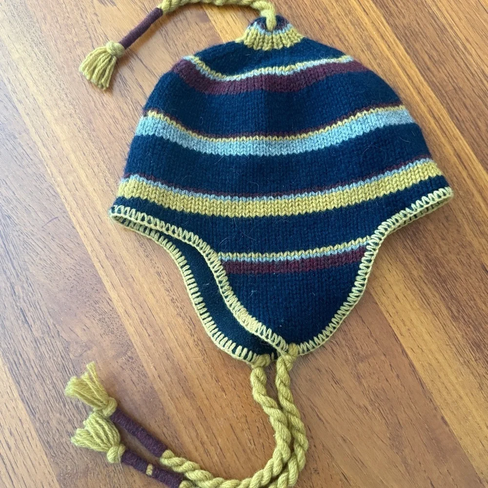 Striped Hat Beanie Earflap wool blue weatherproof brand